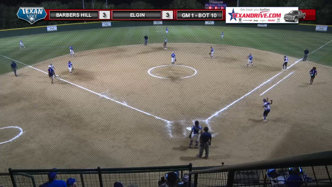 Elgin Ladycat Softball takes a 1-0 lead over Barbers Hill 